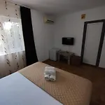 Affittacamere Casa Aura 3*